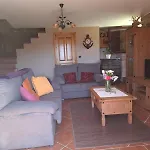 La Del Abuelo En La Aldea Cerca Del Mar サンタマルタ・デ・オルティゲイラ