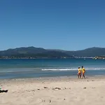 La Del Abuelo En La Aldea Cerca Del Mar シャレー *