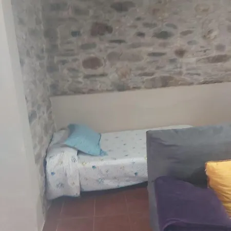 La Del Abuelo En La Aldea Cerca Del Mar