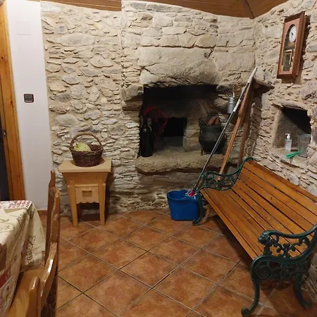 La Del Abuelo En La Aldea Cerca Del Mar